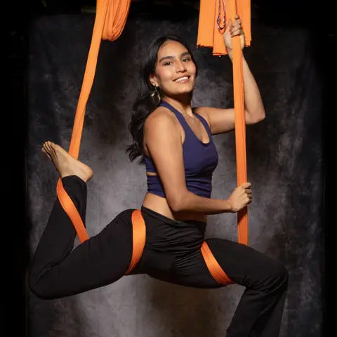 Dani - Aerial yoga training graduate from Mexico