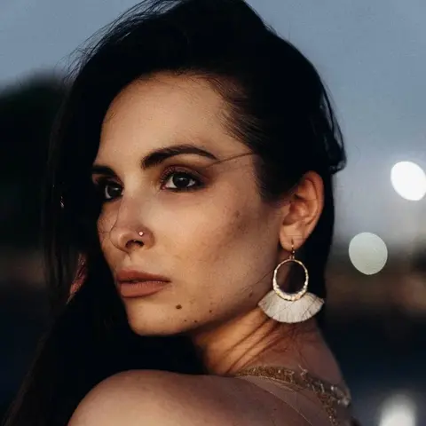 Svetlana Epifanova portait image - a satisfied client who experienced Harjeet's Kundalini Yoga classes in Cambodia